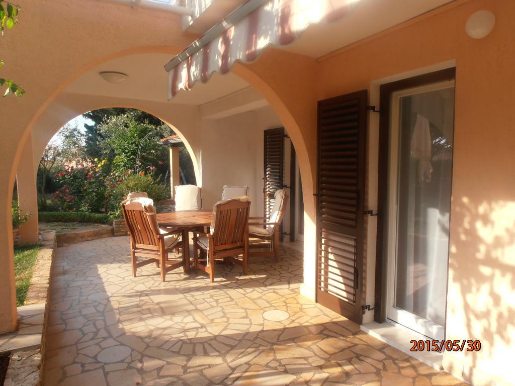 Apartment Steblaj Pula Habitación foto